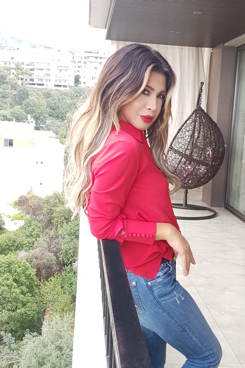 نوال الزغبي تطلق (بالقلب) قبل برج الحمل