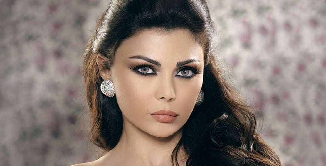 هيفاء وهبي تعايد المغرب وسلطنة عمان بمناسبة الإستقلال