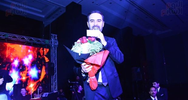 وائل جسار يشعل ليلة عيد الحب في القاهرة