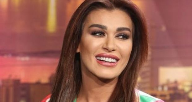 تعرض الممثلة نادين الراسي لحادث سير