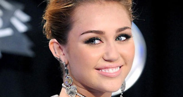 مايلي سايرس حزينة ونادمة