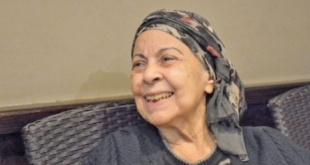 آمال فريد الى دار المسنين